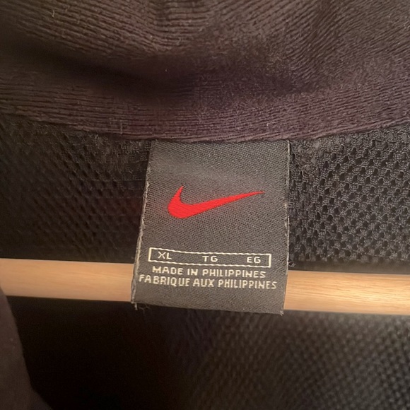 Nike Jacket - Picture 2 of 4